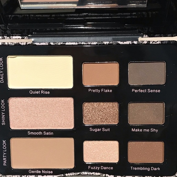Beauty Creations Totally Nude Palette - Picture 2 of 6